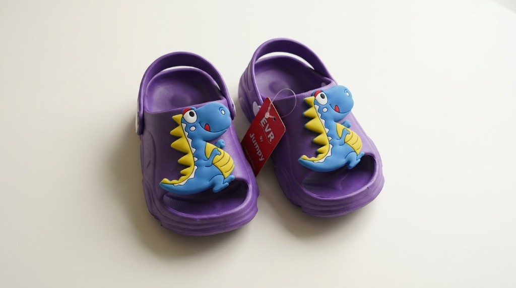 Kids Dinosaur Clogs 11