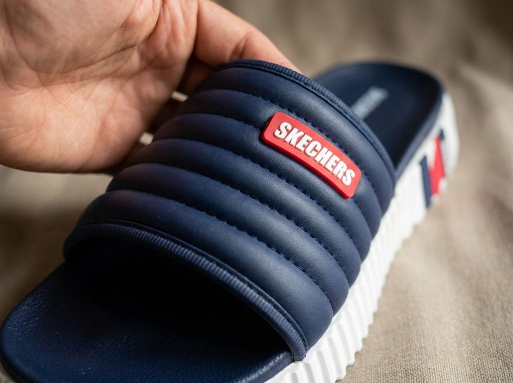Skechers Men’s Quilted Ridge Platform Slides 4