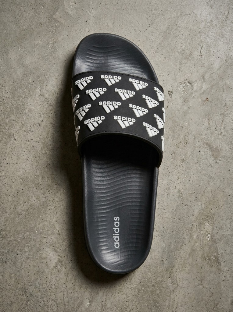 Men’s Repeat Print Comfort Slides 5