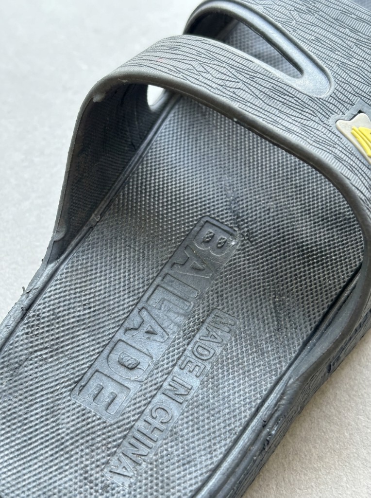 Men’s Textured Double-Strap Slippers 3