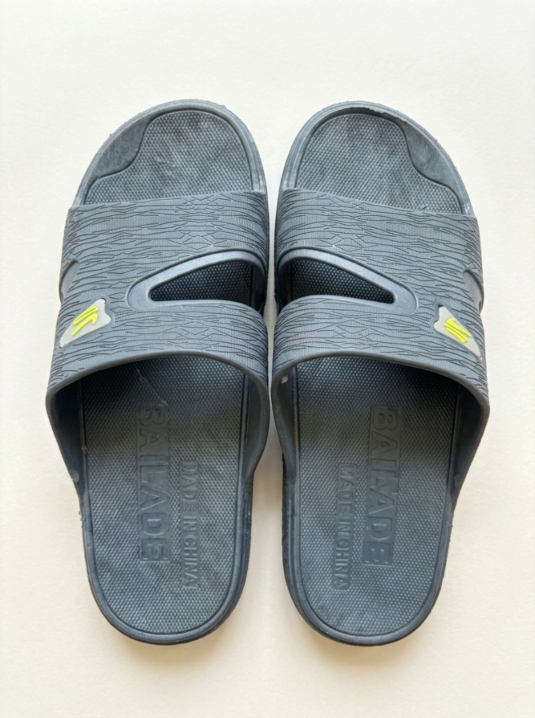 Men’s Textured Double-Strap Slippers 2