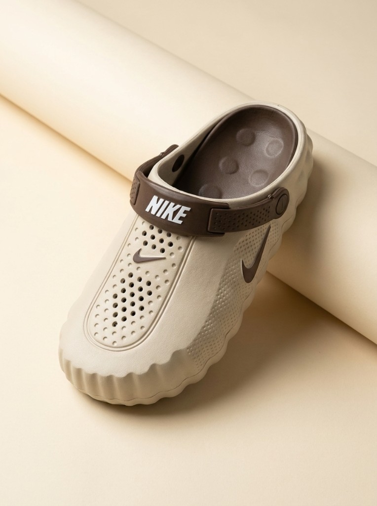 Men’s Nike Premium Clogs 3