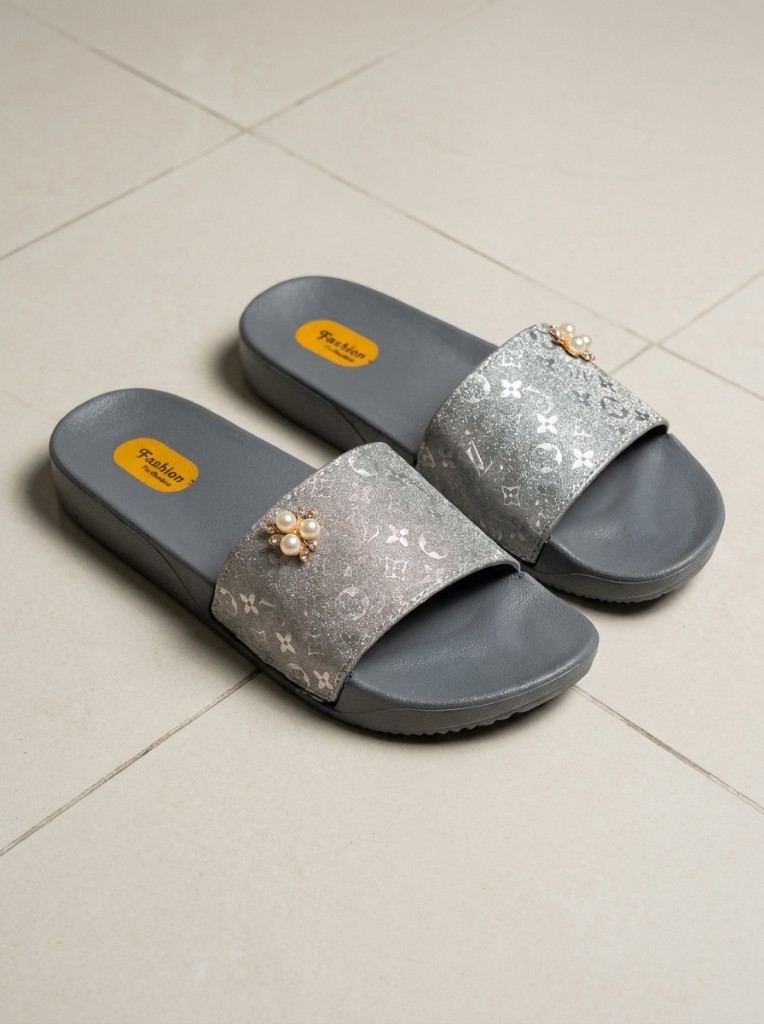 Women’s Pearl Charm Comfort Slippers 6