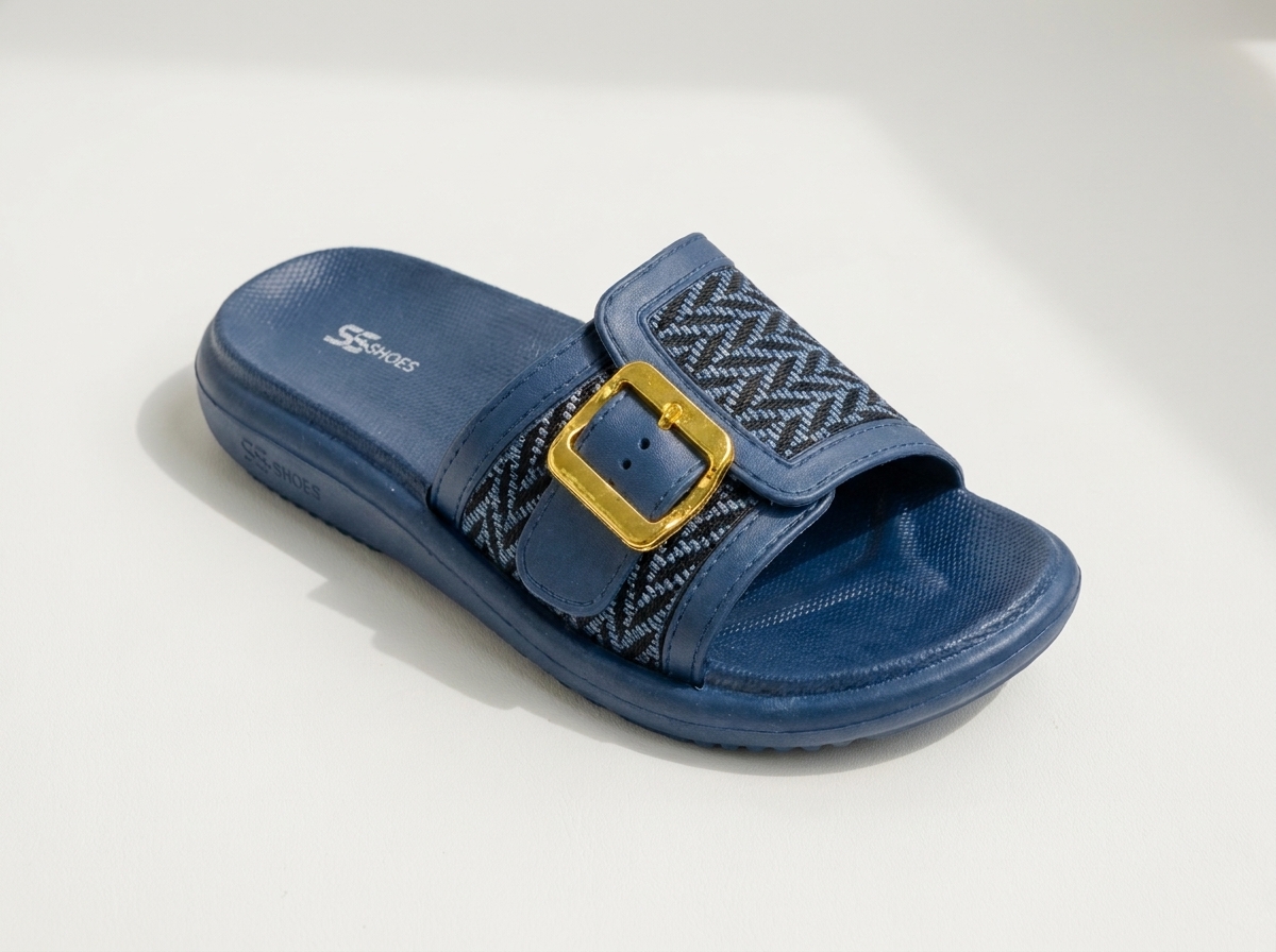 Women’s Woven Buckle Comfort Slides 5