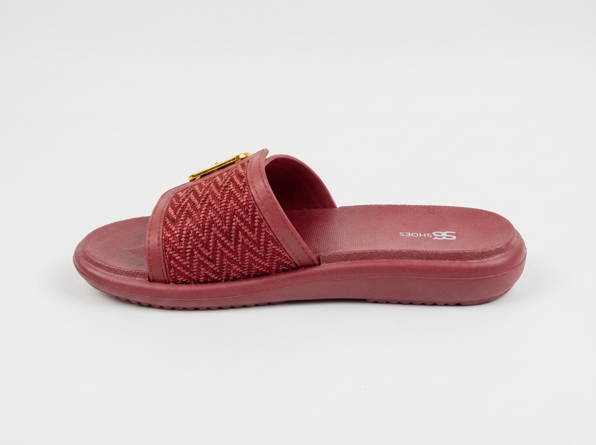 Women’s Woven Buckle Comfort Slides 6