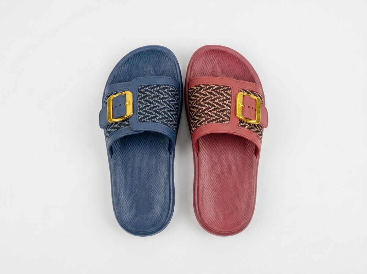 Women’s Woven Buckle Comfort Slides 7
